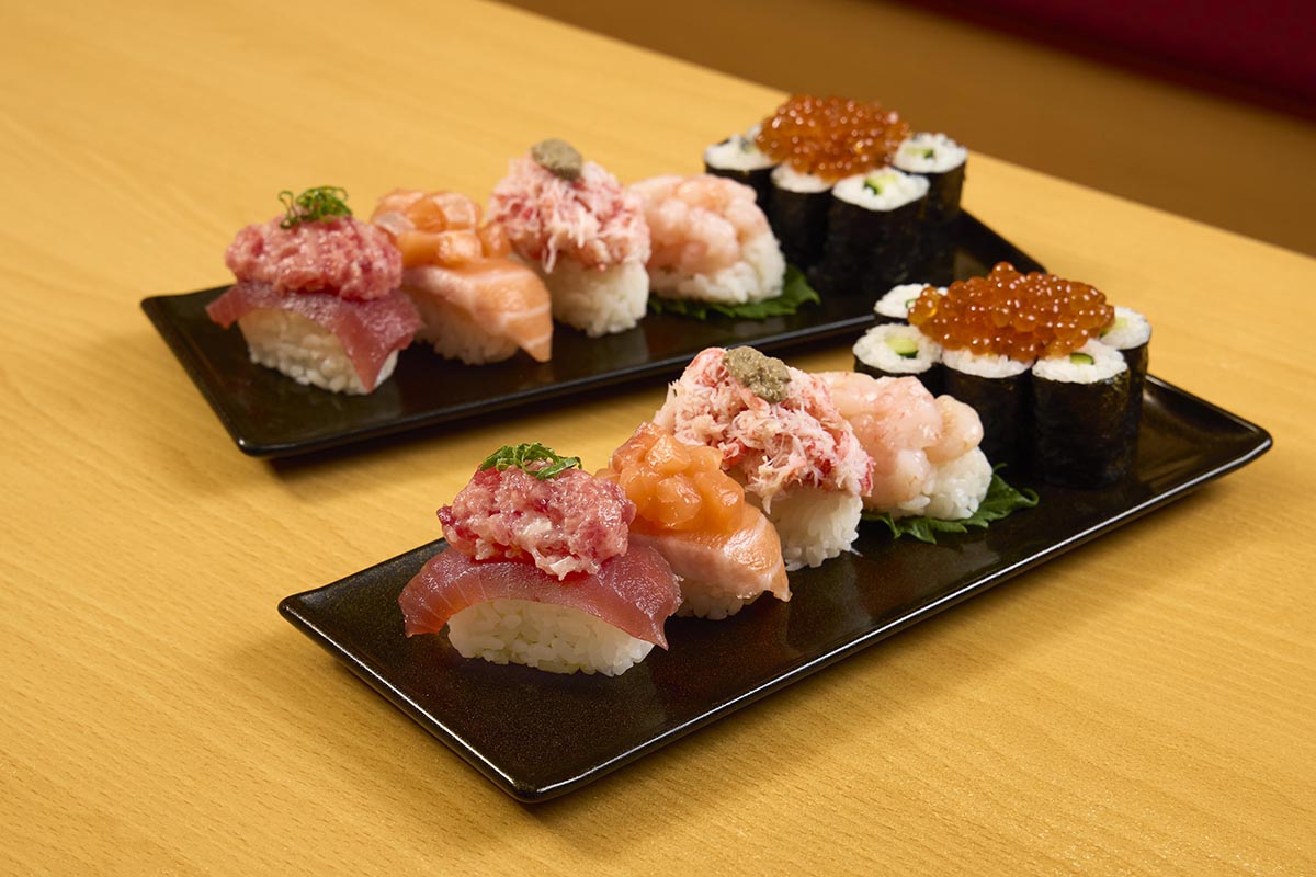 台灣壽司郎「豐盛鮨聚」迎春滿懷感謝盒、奢華海鮮拼盤、森半抹茶甜點華麗登場。（示意圖：品牌提供）