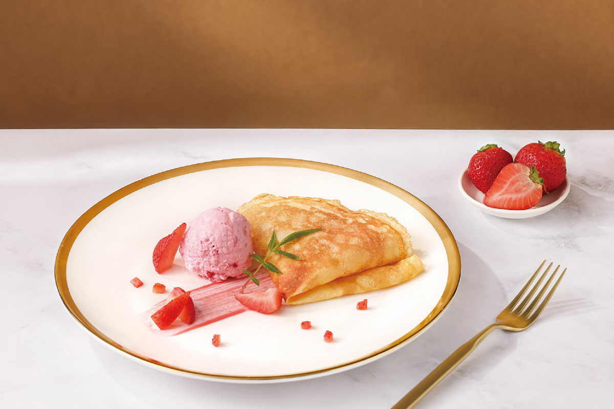 情人節唯一選擇！夏慕尼推出和牛套餐+限定草莓甜點。（示意圖：品牌提供）