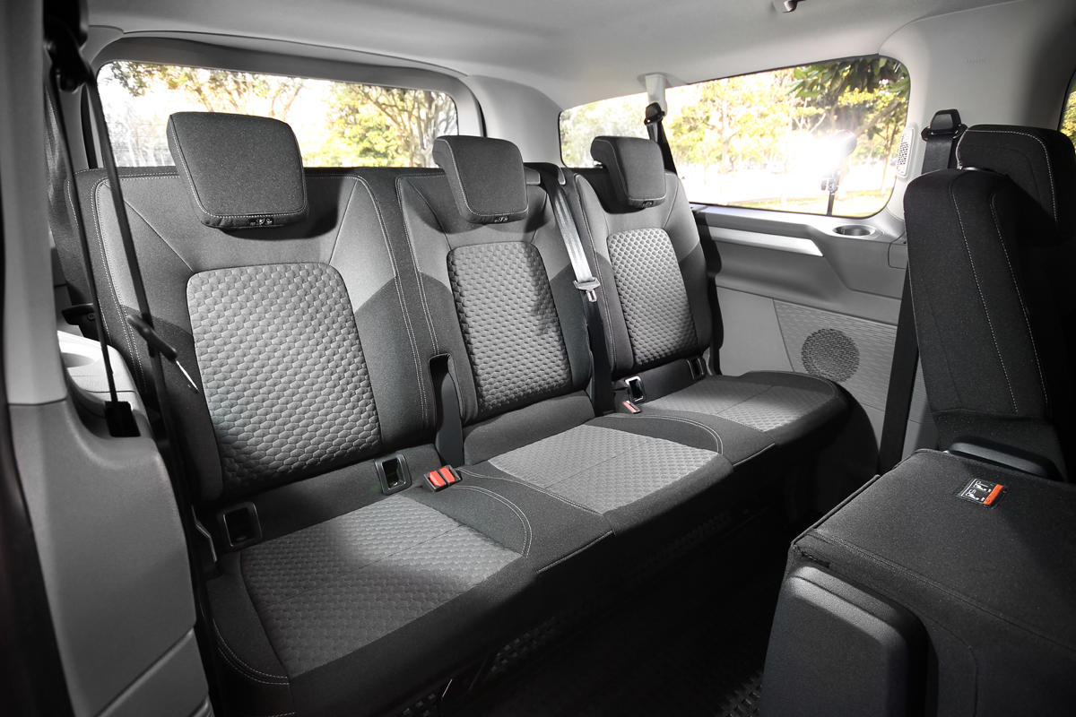 車長和3,500mm軸距第三排也擁有相當寬敞空間。