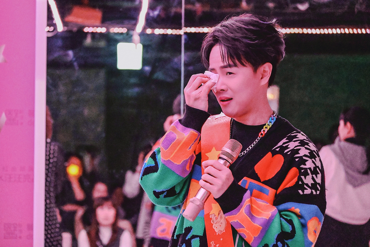 【車勢星聞】陳孟賢首辦生日會催淚獻唱為粉絲寫的〈乎恁的歌〉。（圖：全球巨星有限公司 提供） 