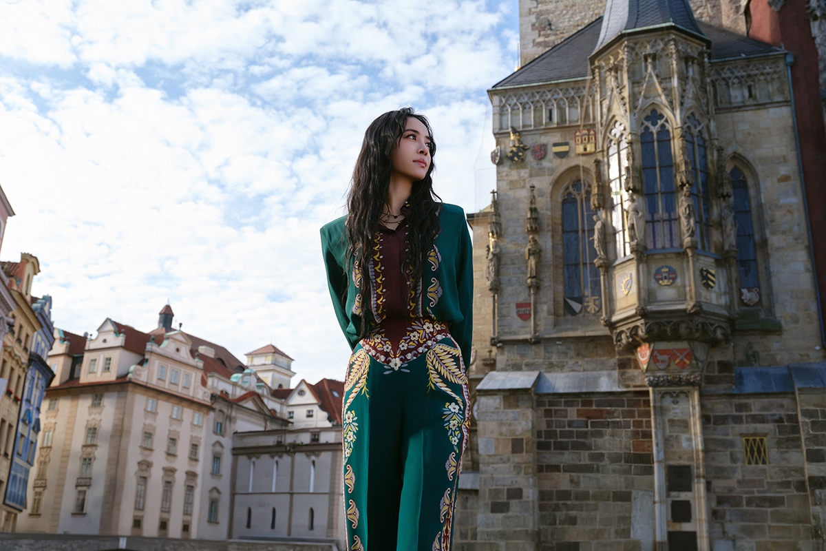 【車勢星聞】蔡依林親自擔綱製作重製〈布拉格廣場〉，首次挑戰RAP段落。（圖：凌時差提供） 