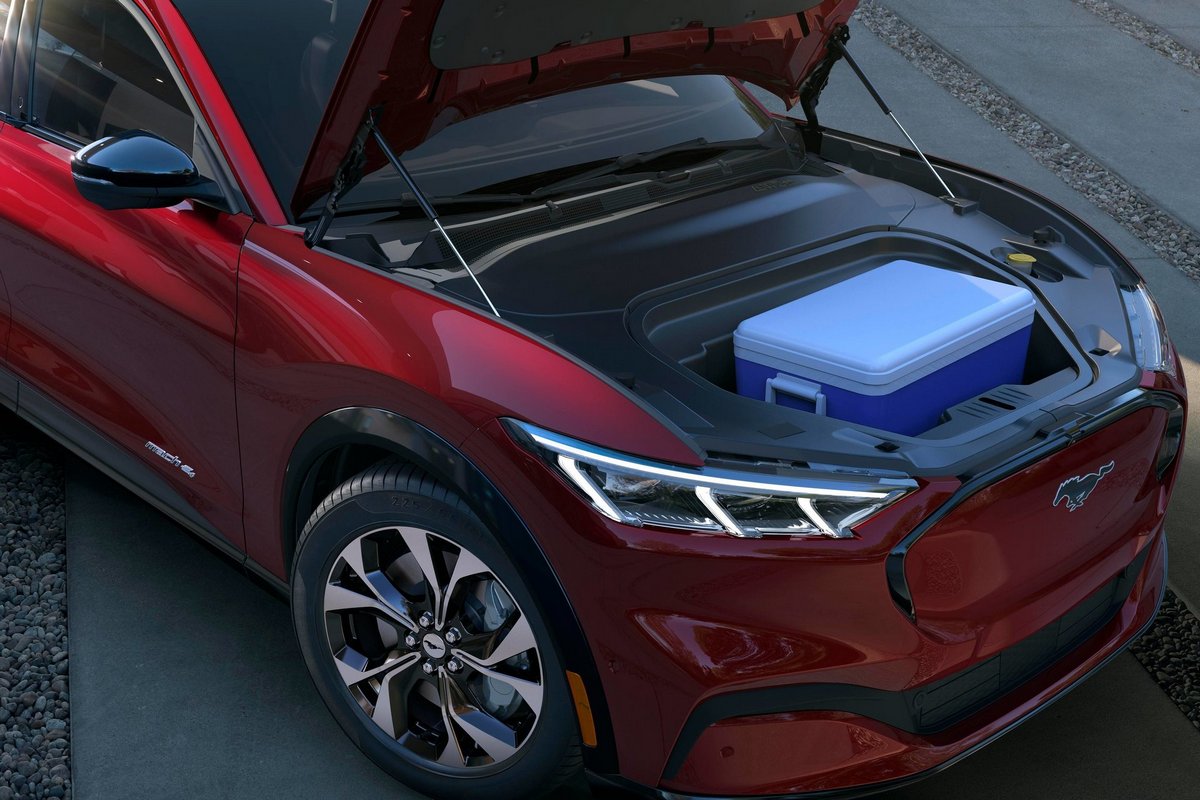 Ford將Mustang Mach-E前行李廂列為選配。