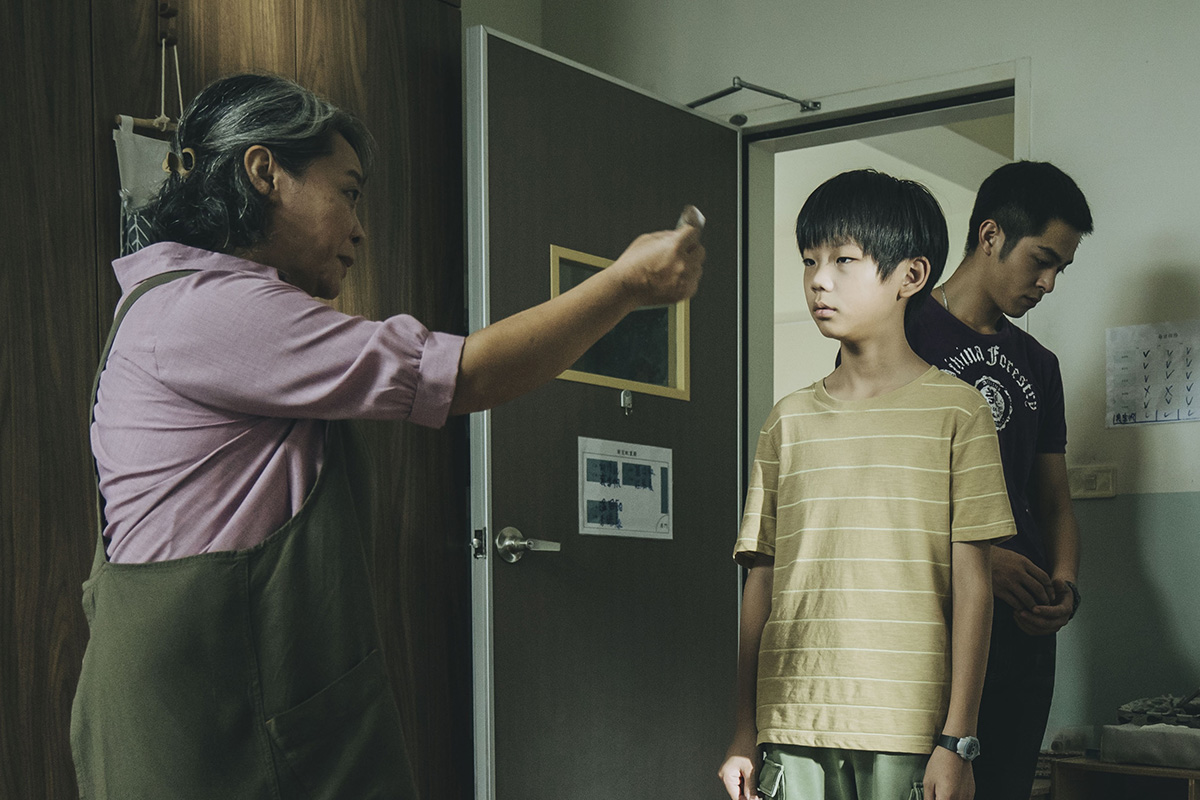 【車勢星聞】部分取材自報導者《廢墟少年》 《失樂園》揭育幼院暗角「弱勢孩子遭冷眼咆哮」　。(「冬候鳥電影」 、「文策院」提供)