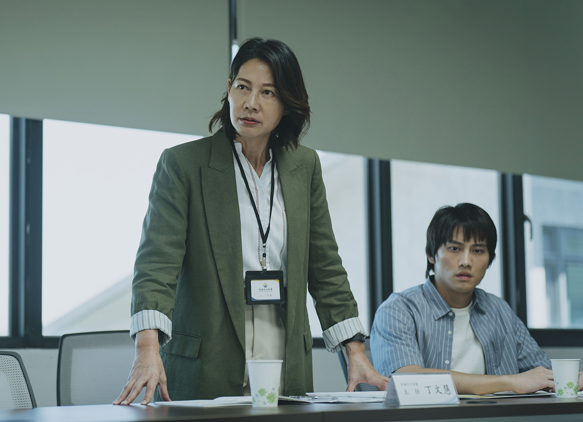 【車勢星聞】丁寧嘆為母後更懂家長重要性 育幼院社工遭官員質疑  急發聲：這樣的工作輕鬆嗎？。(「冬候鳥電影」 、「文策院」提供)