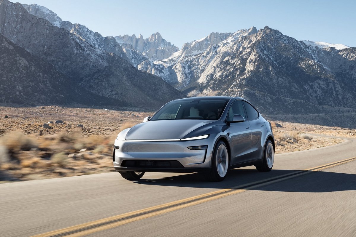 國外Model Y車主分享他使用FSD走完668公里，全程都是系統開車沒有干預。