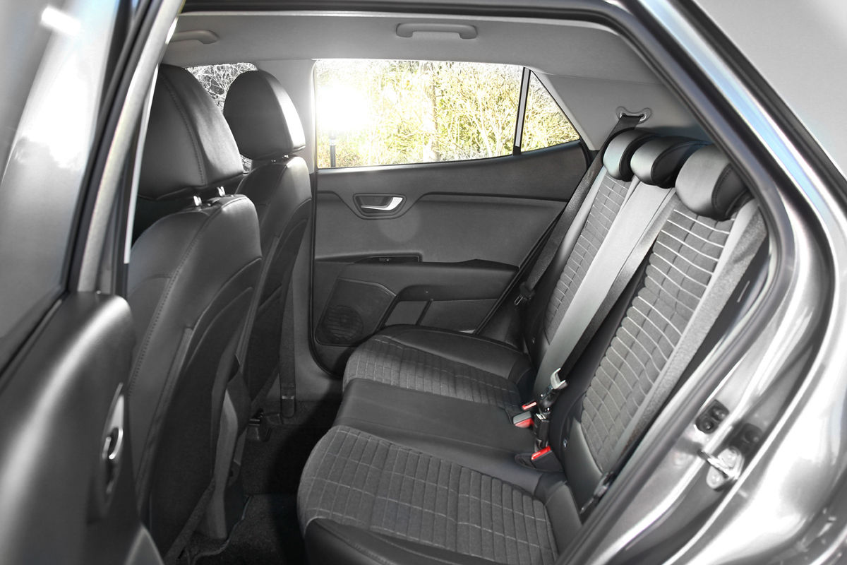 2,580mm軸距適用於短途乘坐。