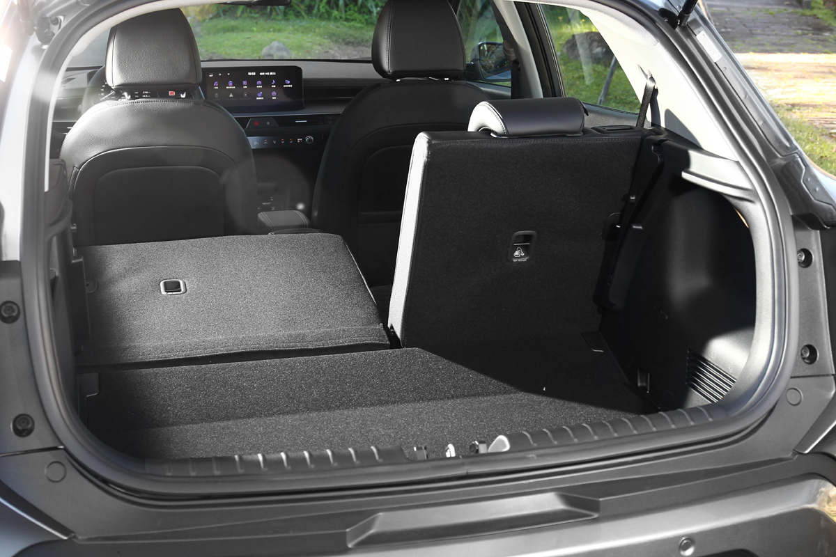 行李廂具有352～1,155容積，小改則增加隔板收納規劃。