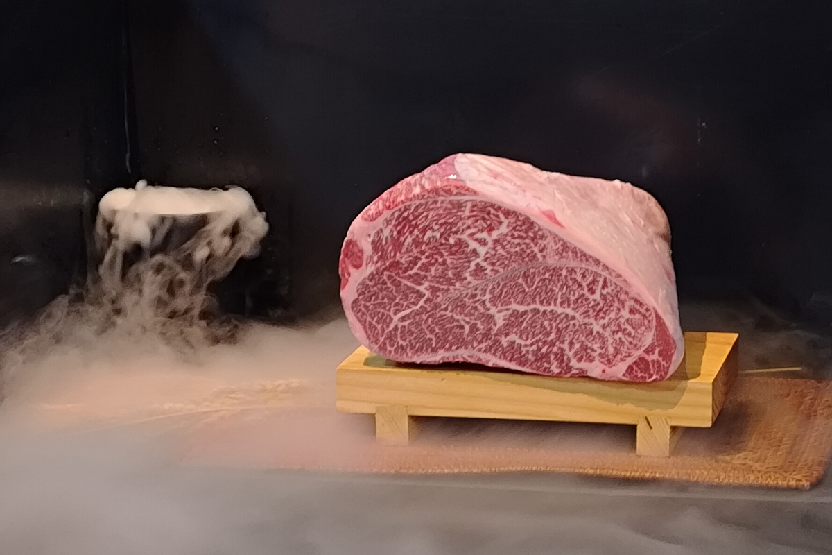 不用飛日本就能吃日本國產牛，「聚 日式鍋物」開吃788元起。（示意圖）