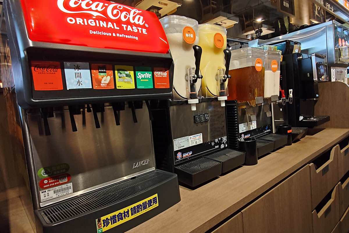 不用飛日本就能吃日本國產牛，「聚 日式鍋物」開吃788元起。（示意圖）