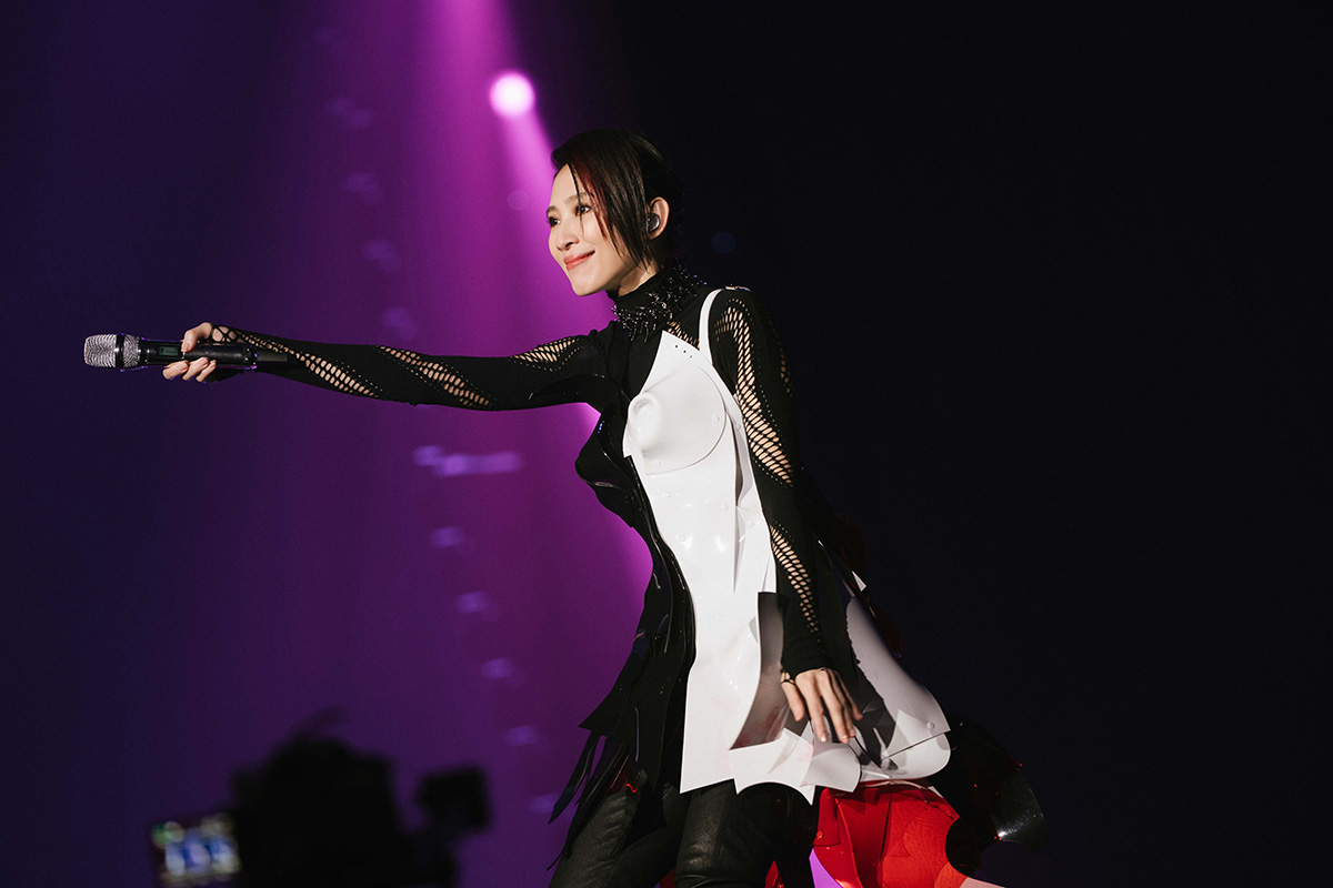 【車勢星聞】影音／戴佩妮《雙生火焰》首登高雄巨蛋開唱完美收官。（圖：寬宏藝術提供） 