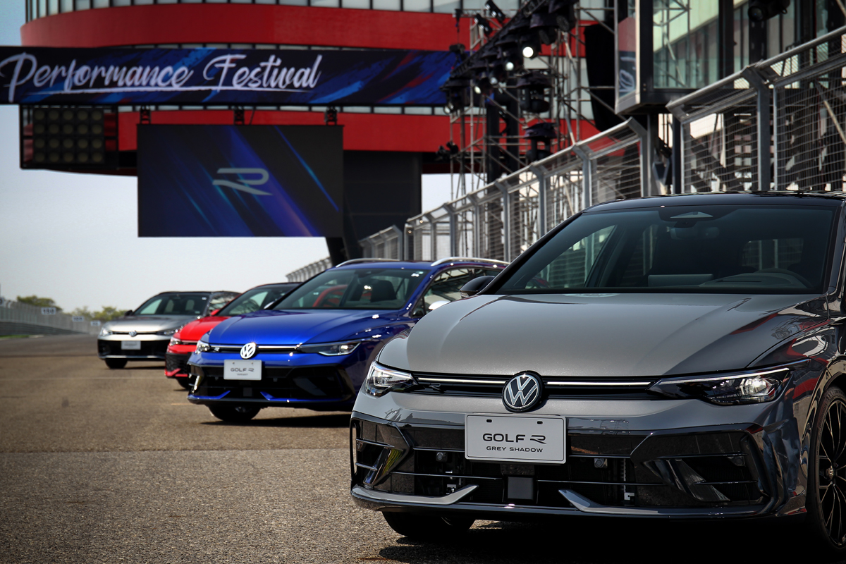 甫推出首波僅30輛Golf R夜幕疾行版也正式亮相。