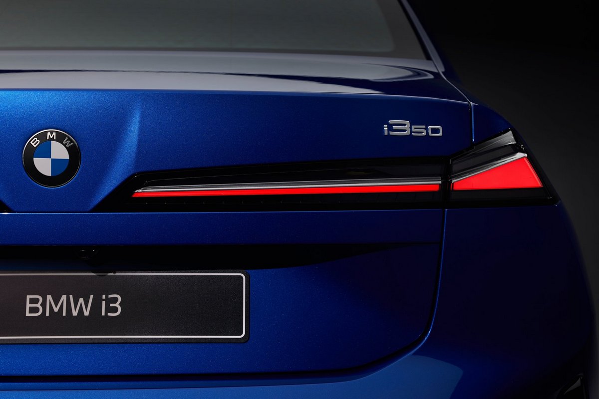 德國環保團體向BMW與Mercedes-Benz提出訴訟，試圖讓他們2030年禁售燃油車，但德國最高法院認為禁令需透過立法而非訴訟，對此則駁回訴訟。