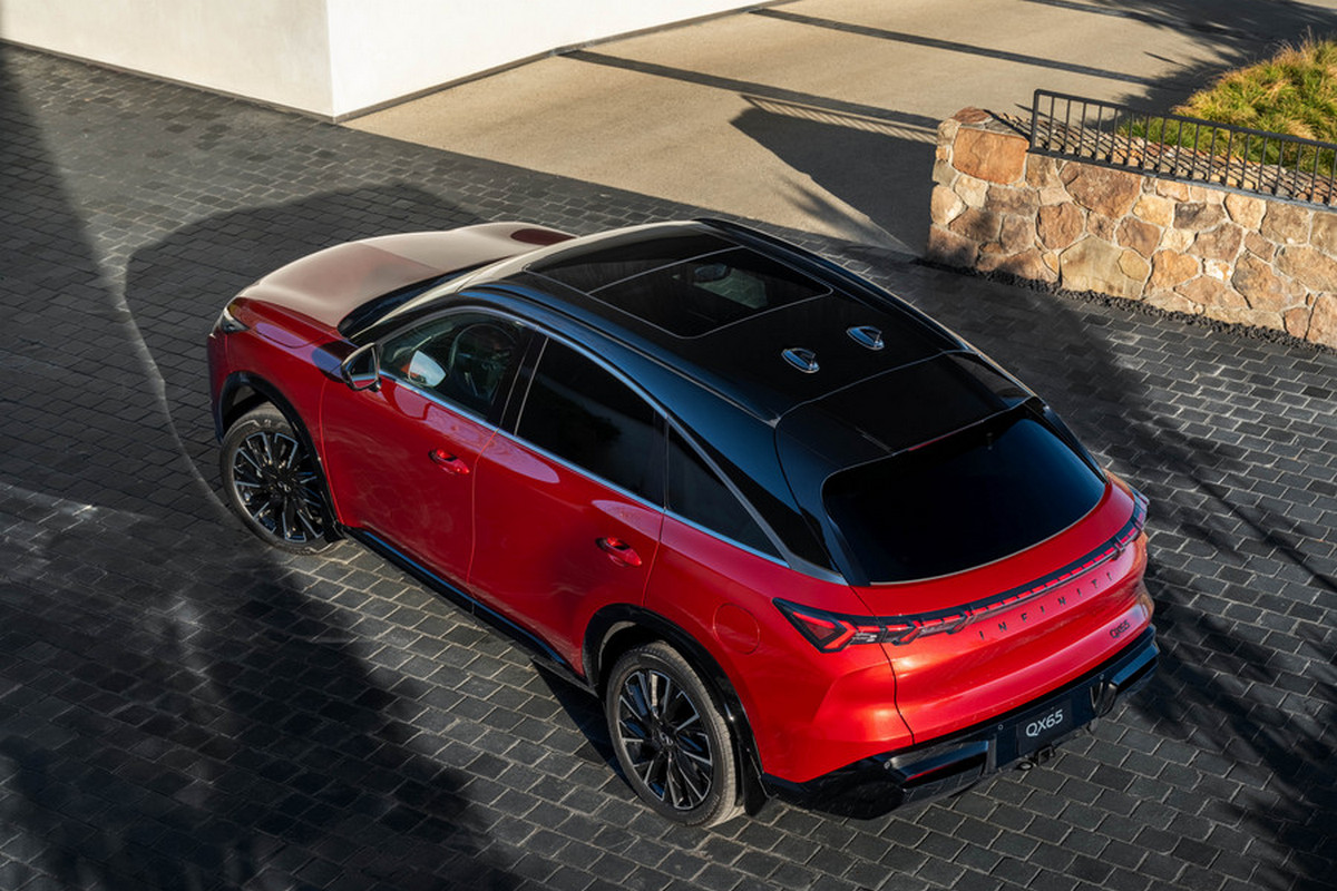 QX65搭載2.0升VC-Turbo引擎，具有268hp/39.6kgm輸出。