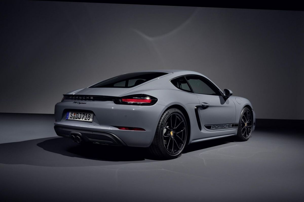 iSeeCars公布車齡5年最保值車款依舊是Porsche 718 Cayman(9.6%)和911(11.1%)。