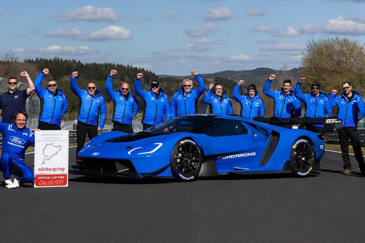 Ford GT Mk IV跑出6分15.977秒成績，創下紐柏林純燃油車最速紀錄。