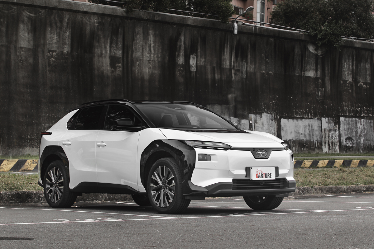 Solterra XT車頭造型進行大幅度調整，輪拱可選擇同色烤漆處理。