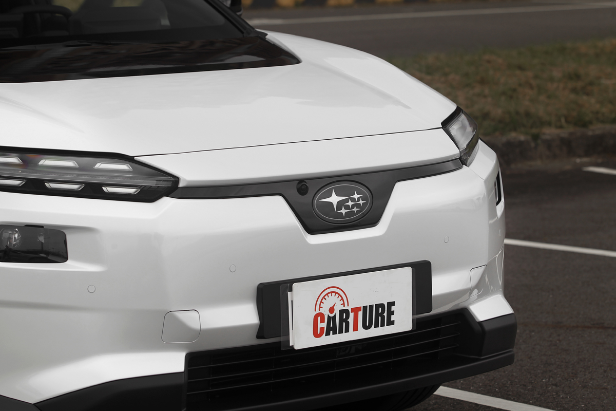 封閉式護罩帶來平整圓潤視覺感受。