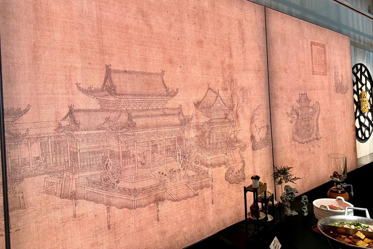 故宮國寶翠玉白菜、肉形石化作青花驕饗宴，青紅雙鍋演繹宮宴新風味。（示意圖：品牌提供）