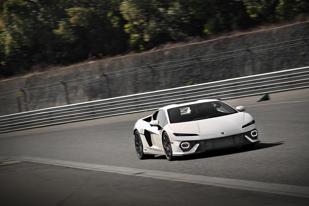 換上標準版Temerario會比較不過癮？千萬別如此天真啊！