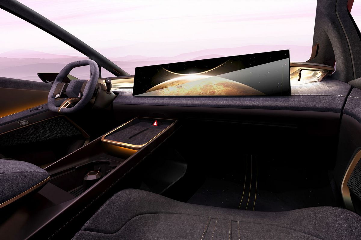 內裝以環繞式氛圍燈營造出金星璀璨氛圍。