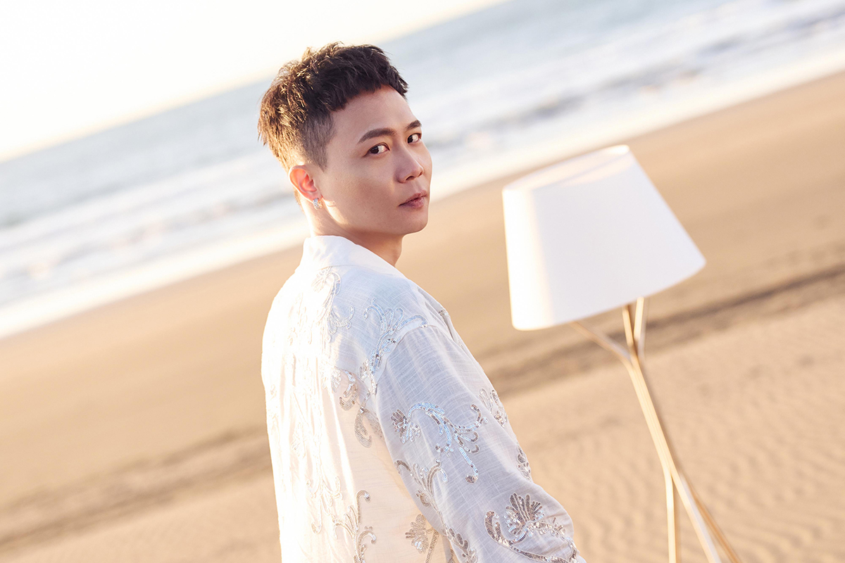 【車勢星聞】蕭秉治推出全新創作〈頻率〉，創作生涯中第36首影視歌曲。（圖：相信音樂提供） 