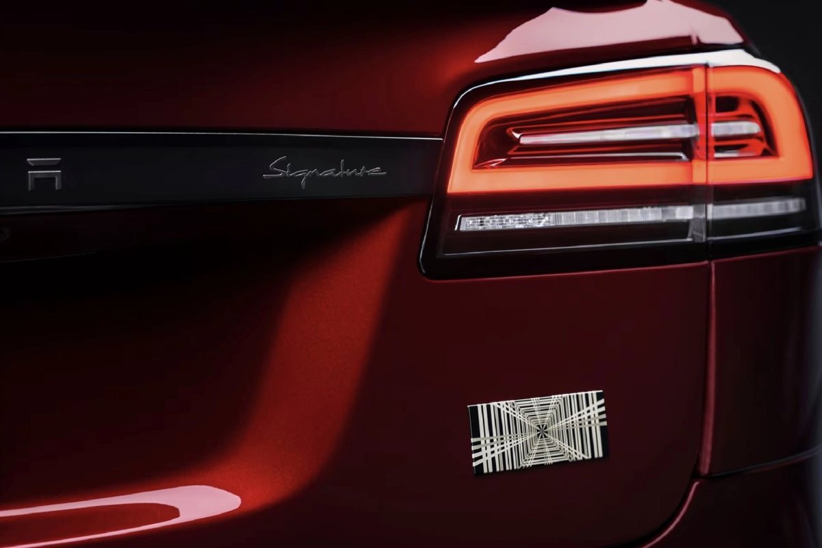 Tesla近日推出共限量350輛Model S/Model X Signature特仕車。