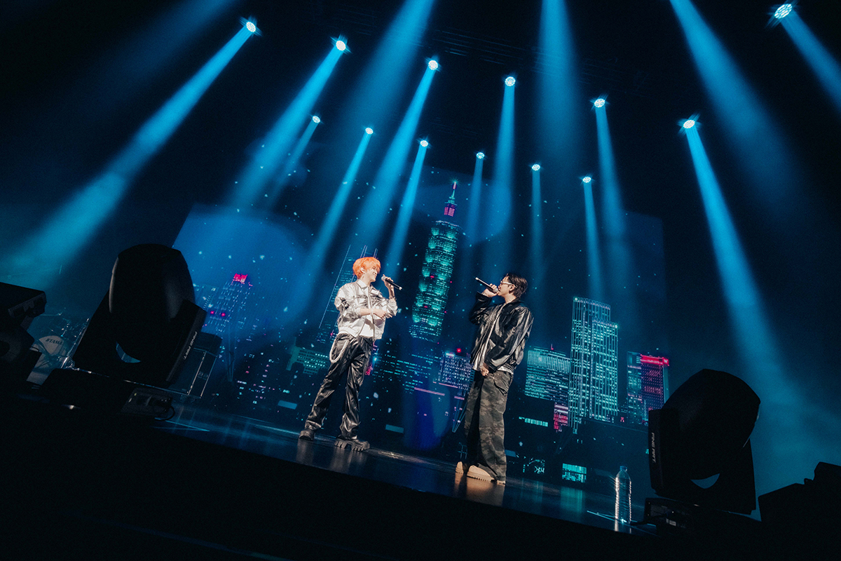 【車勢星聞】吳昱廷（左）和高有翔（右）在春樂祭首唱多首新歌。（圖：量籽計畫提供） 