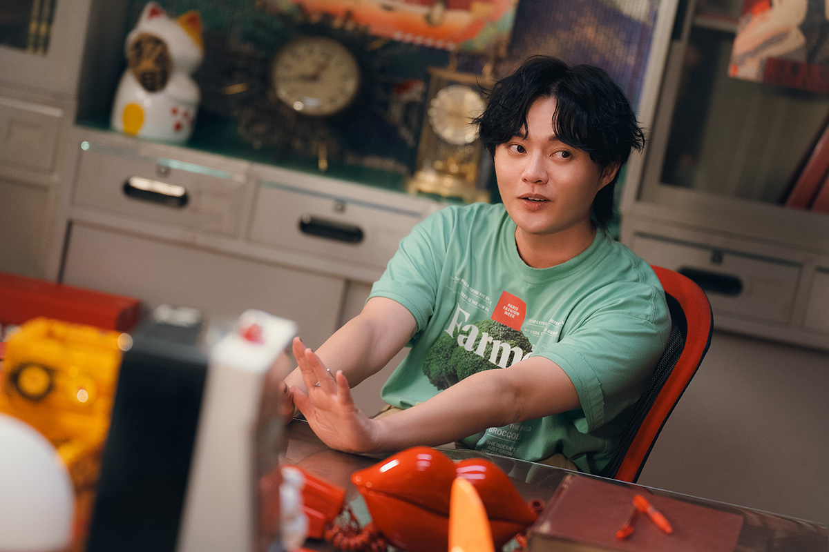 【車勢星聞】許富凱攜手icyball冰球樂團合作新歌〈愛你敢有望〉。（圖：何樂音樂提供） 