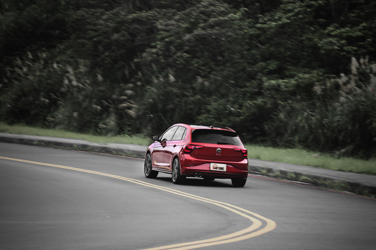 沒有VAQ系統但依舊不損Polo GTI動態樂趣與極限。