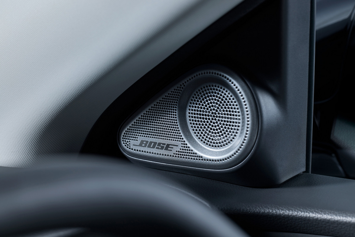 座艙擁有12支Bose揚聲器。