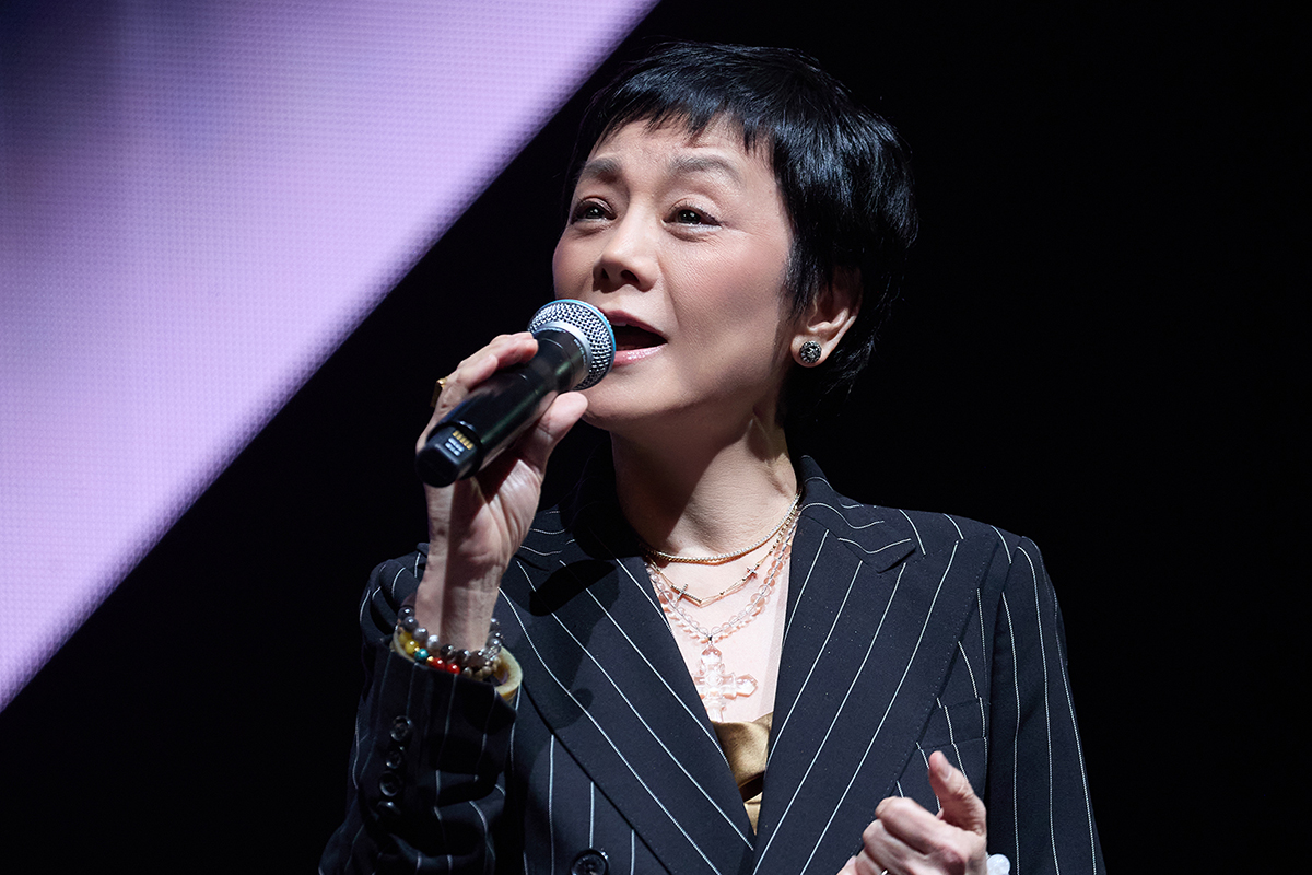 【車勢星聞】張艾嘉擔任張清芳慈善演唱會引言人。（圖：上引娛樂提供）