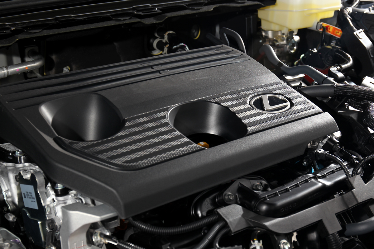 2.0升阿金森循環引擎加上電動馬達與Hybrid ECVT電子無段變速系統，帶來197ps綜效馬力與19.1kg-m引擎扭力。