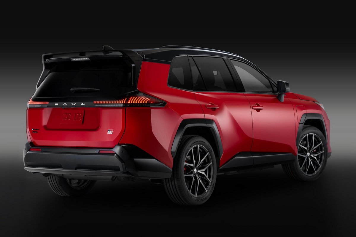 RAV4 GR Sport PHEV動力就已經相當強勁了。