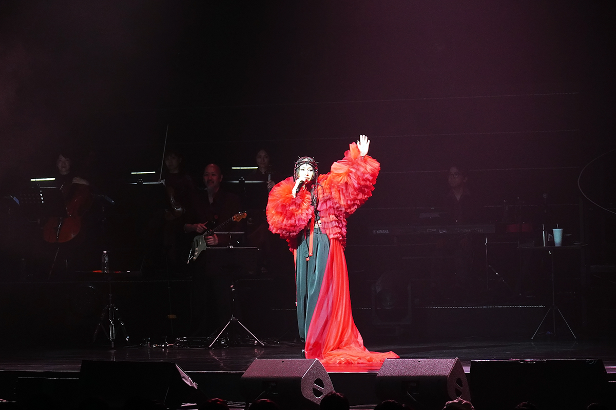 【車勢星聞】中島美嘉《MIKA NAKASHIMA ASIA TOUR 2026》亞洲巡迴演唱會台北站在台北流行音樂中心開唱。（圖：車勢星聞）