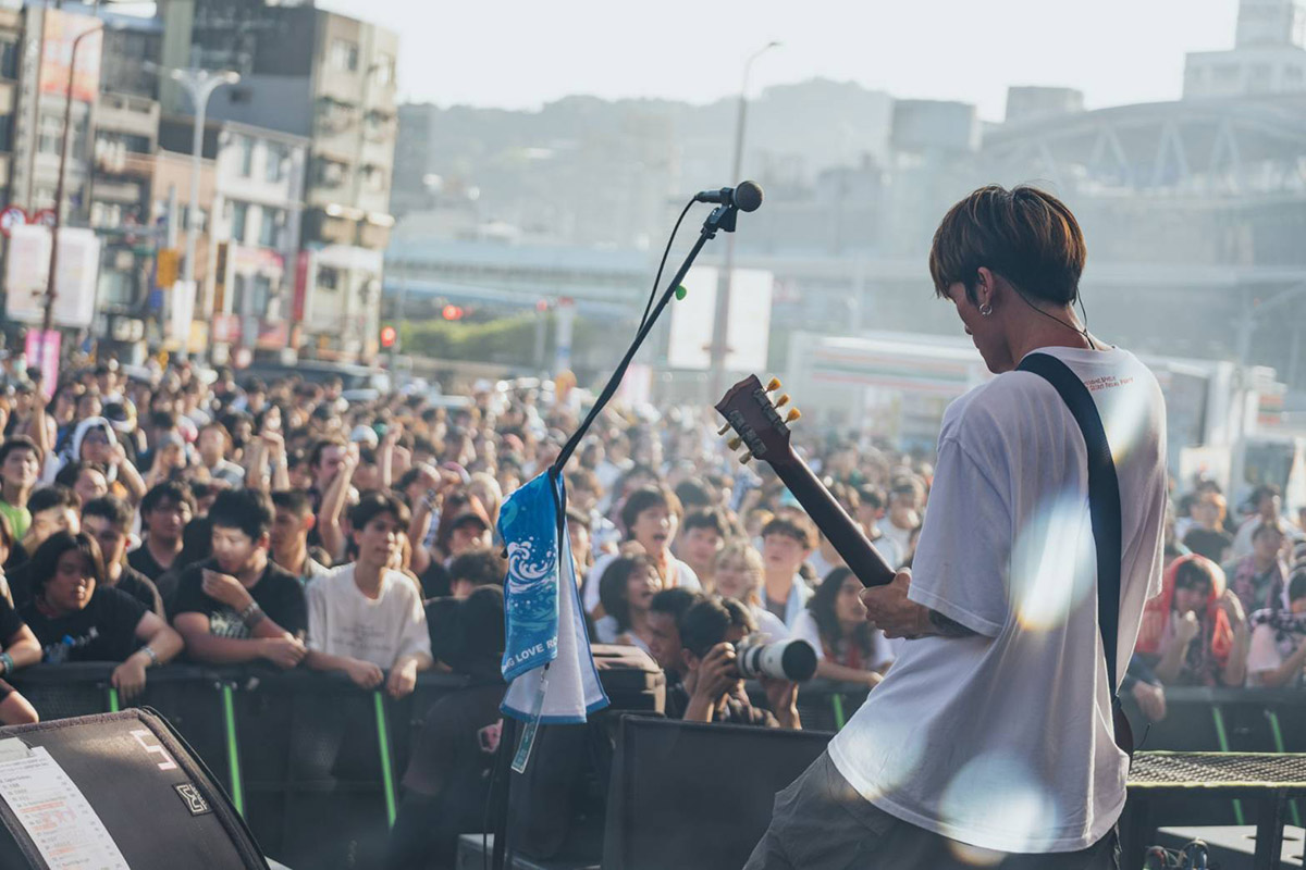 【車勢星聞】 「愛嶼搖滾」音樂祭23日登場，名古屋樂團「Maki」、岐阜樂團「KUZIRA」登場現場熱烈 人氣樂團「血肉果汁機」引樂迷狂熱開圈！(照片提供：三立電視)