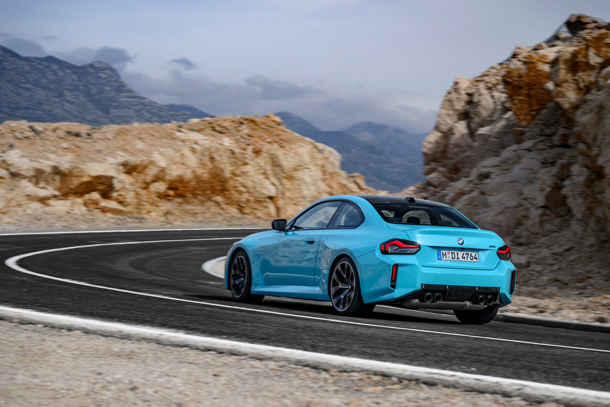 BMW將推出M2 M xDrive，M2 M xDrive正常行駛偏後驅狀態，也可透過選單自行設定喜愛的特性，當然飄移也沒問題。