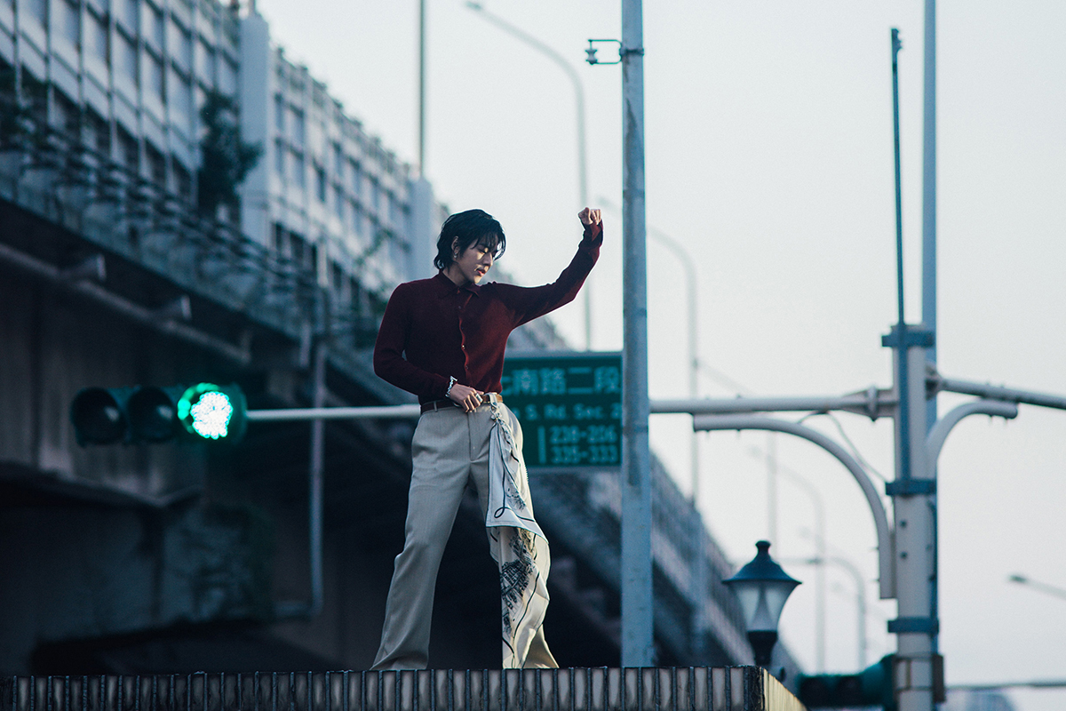 【車勢星聞】Ozone林佳辰全新創作單曲〈Love Me Again〉錄音唱三次就過關 。（圖：索尼音樂提供）