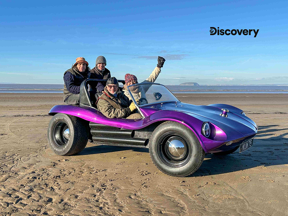 【車勢星聞】Discovery頻道《舊棚新寶物：經典車》 圖說：完成翻修後的沙灘車，在沙灘上盡情馳騁。