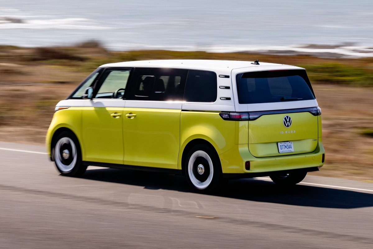 Volkswagen Commercial Vehicles近日表示有考慮過替ID.Buzz配置增程系統,但因車頭空間與前懸結構等問題無法放置內燃機引擎而作罷。
