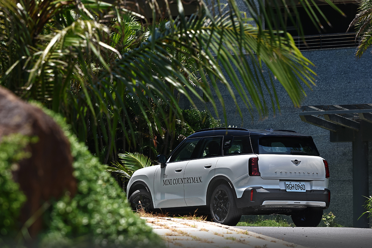 當然你也可以選擇Mini Countryman C，不論任何理由。