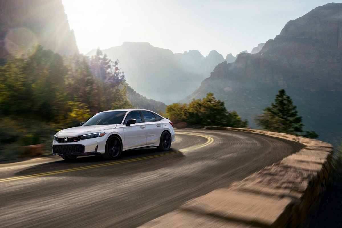 據報導因美國環境保護局EPA規範，Honda Civic Si與Acura Integra A-Spec Tech手排車型將停產。