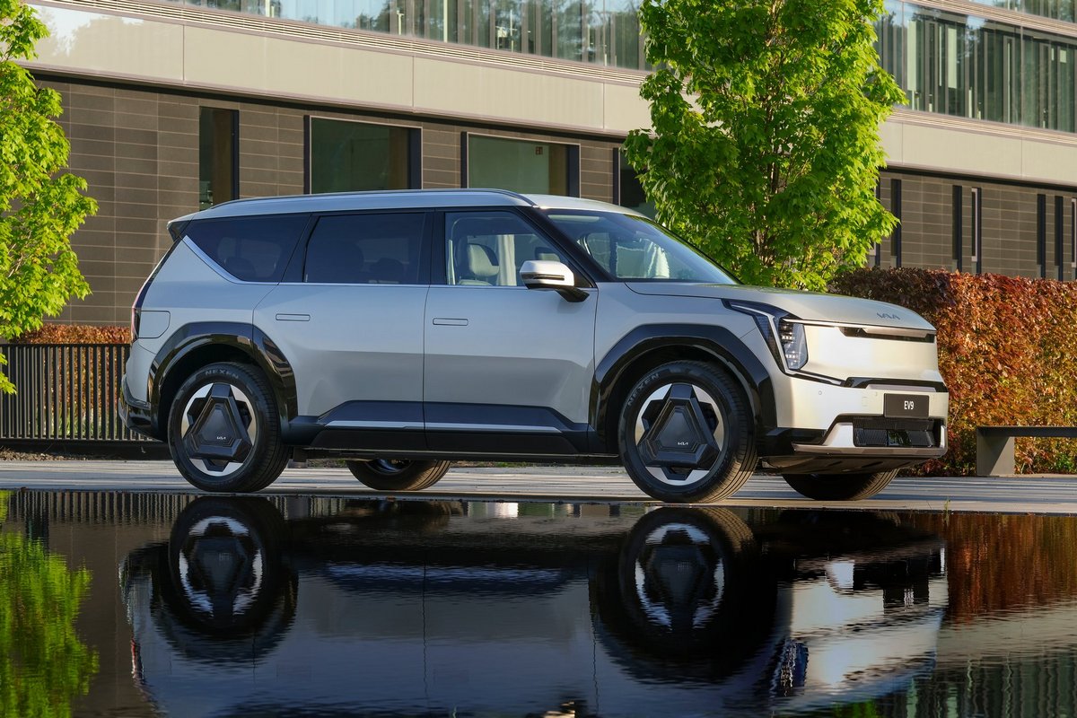 EV9上半年繳出7,035輛成績，和去年相比有42.5%成長幅度。