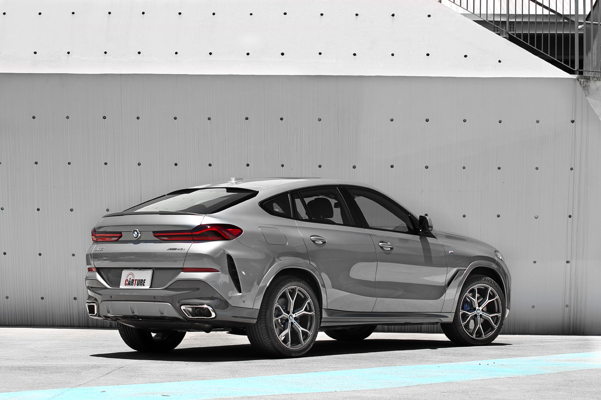 X6 Drive40i M Sport鉑金版特立出專屬SAC俊逸，並帶來極富跑格動感魅力。
