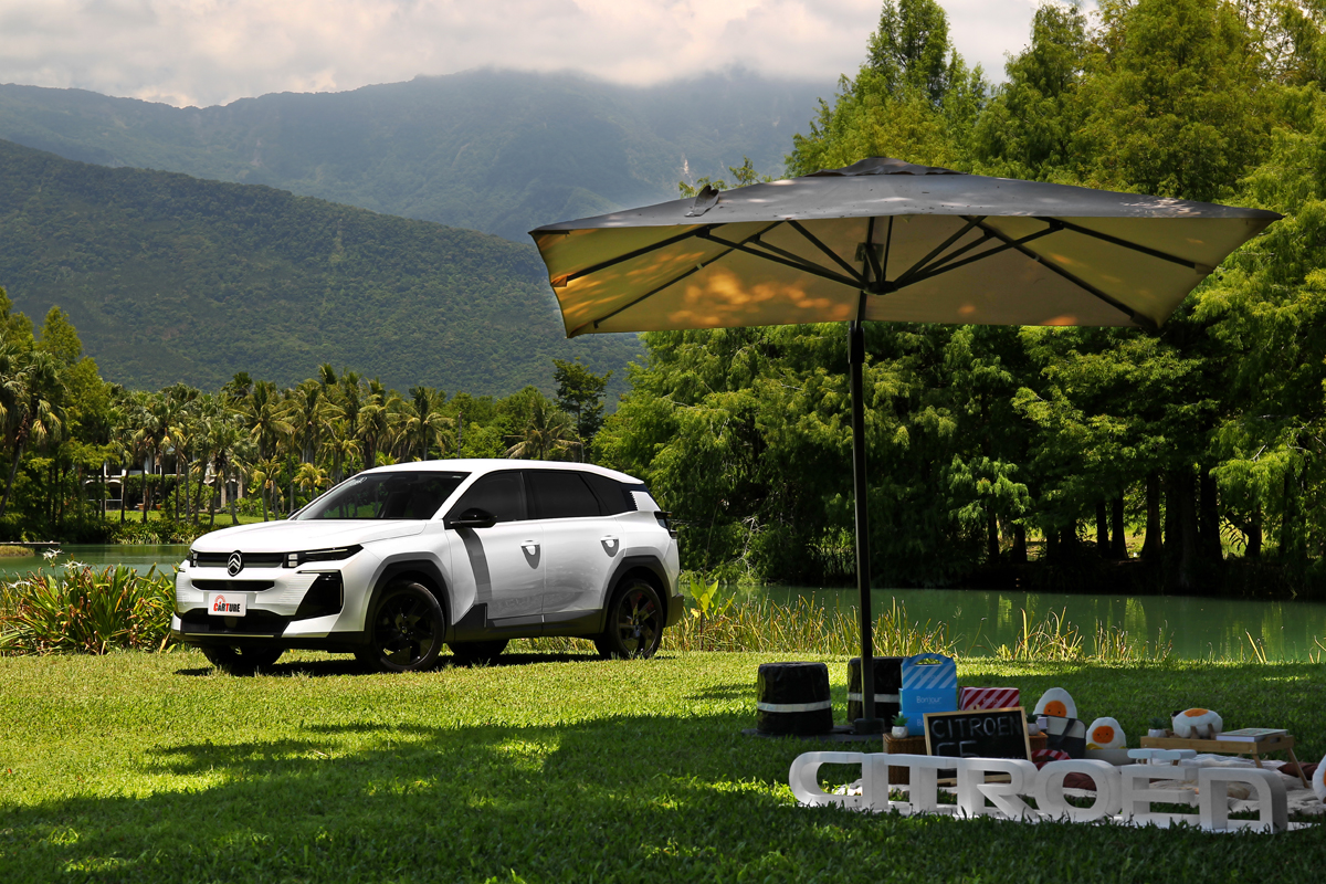 C5 Aircross外型設計也十足吸睛。
