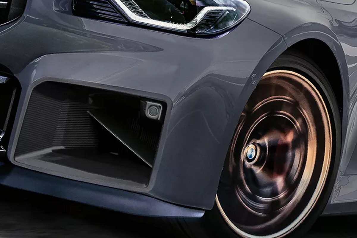 M2 CS Edition Edge引擎蓋與進氣口採碳纖維。