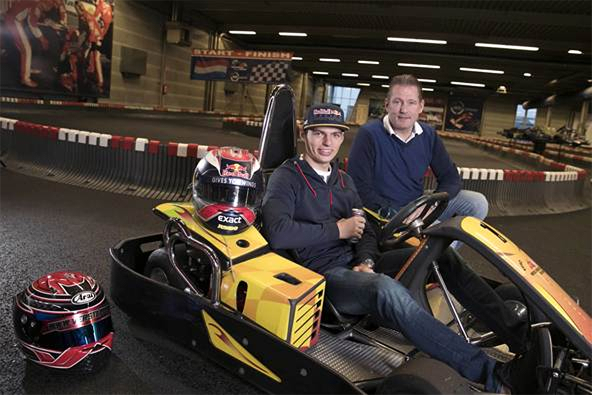 Max Verstappen將在《Max vs 100》中重現童年從後方追趕對手的訓練方式。
