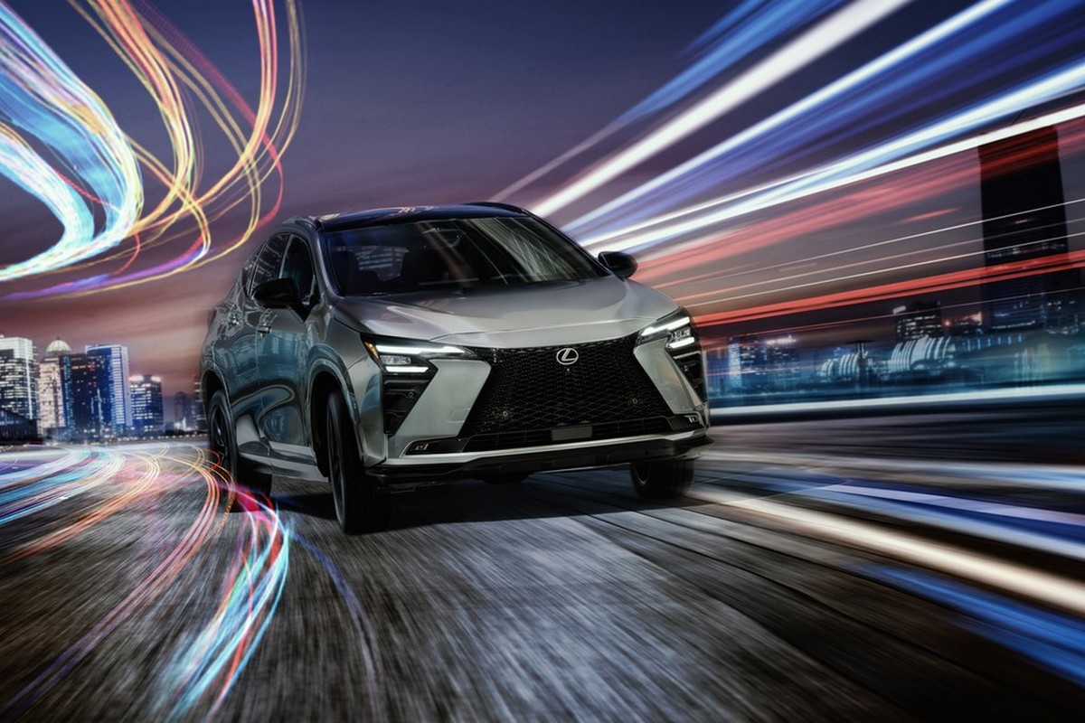 改款NX將將300h車型改搭載2.0升油電系統。