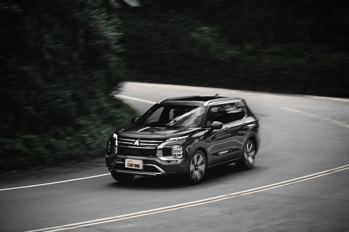 Outlander搭載1.5升渦輪引擎，具有176hp/28.5kgm最大動力輸出。