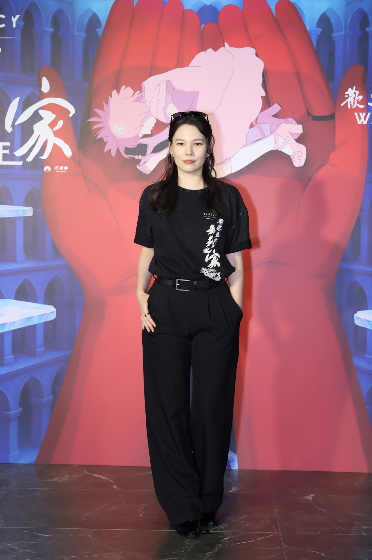 【車勢星聞】紀培慧在動畫片《歡迎來到朵莉之家》中飾演高冷優雅的朵莉夫人。