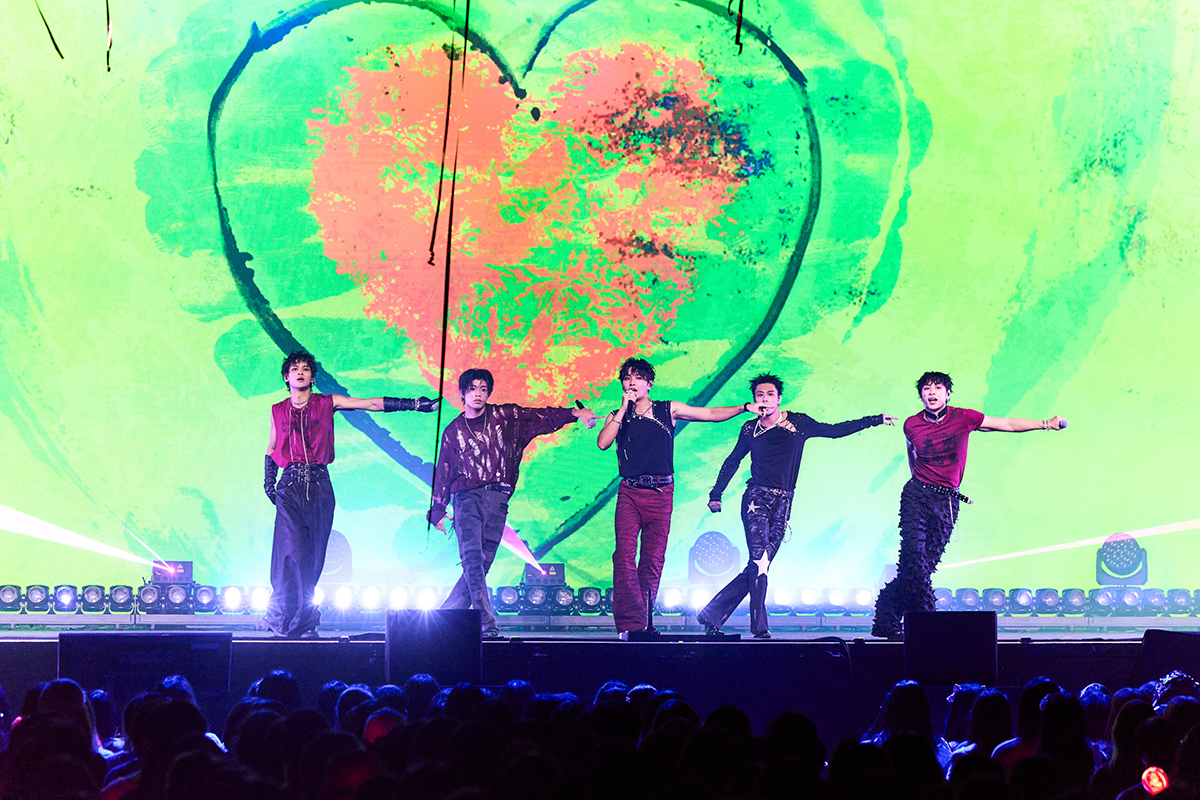 【車勢星聞】FEniX全員歸隊辦Fan Concert，演唱會、新專輯進度全說了。（圖：華納音樂X寬宏藝術提供）